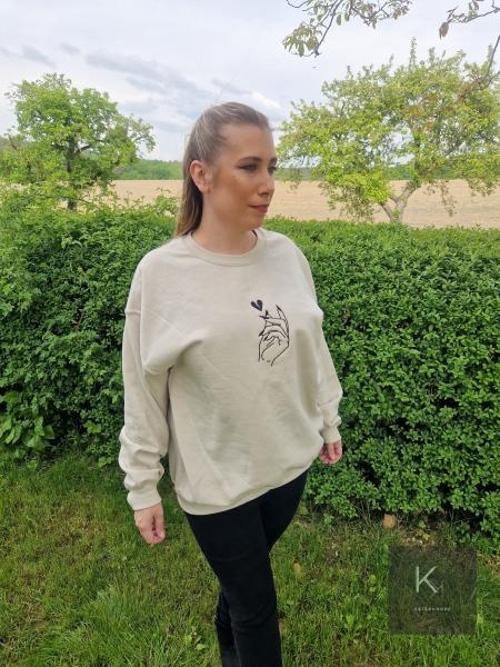 fingerheart sweater